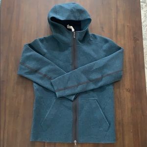 Men’s Lululemon Stratum Hoodie - Size Medium